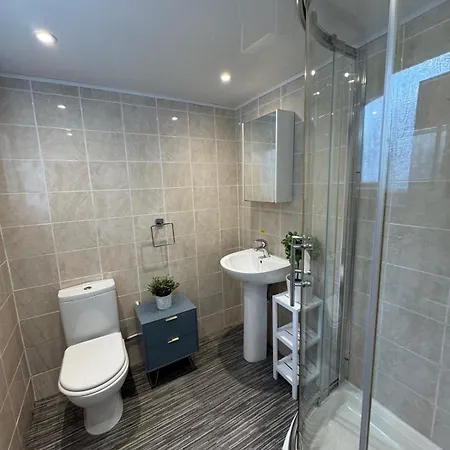 45 The Square Apartments, * Scarborough