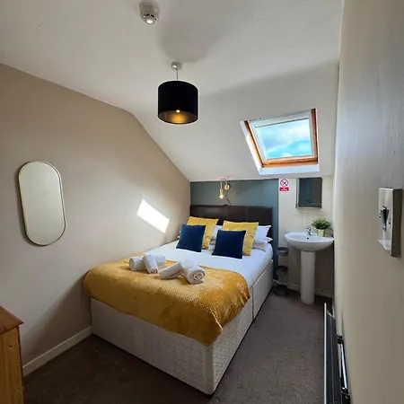 45 The Square Apartments, * Scarborough