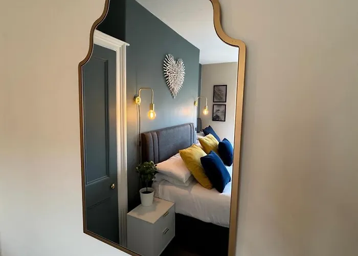 45 The Square Apartments, Scarborough