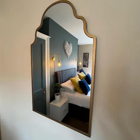 45 The Square Apartments, Σκάρμπορο